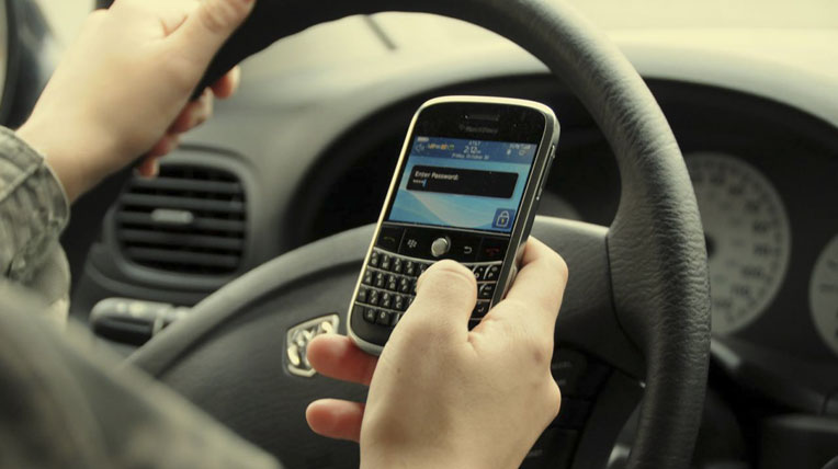 Hyundai muốn vô hiệu hóa smartphone của người lái xe
